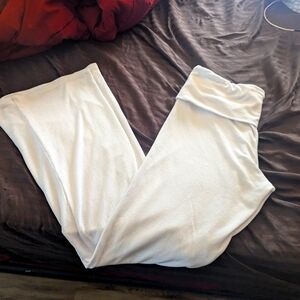 NWOT Women's White Bootcut Leggings SIZE=SMALL $15